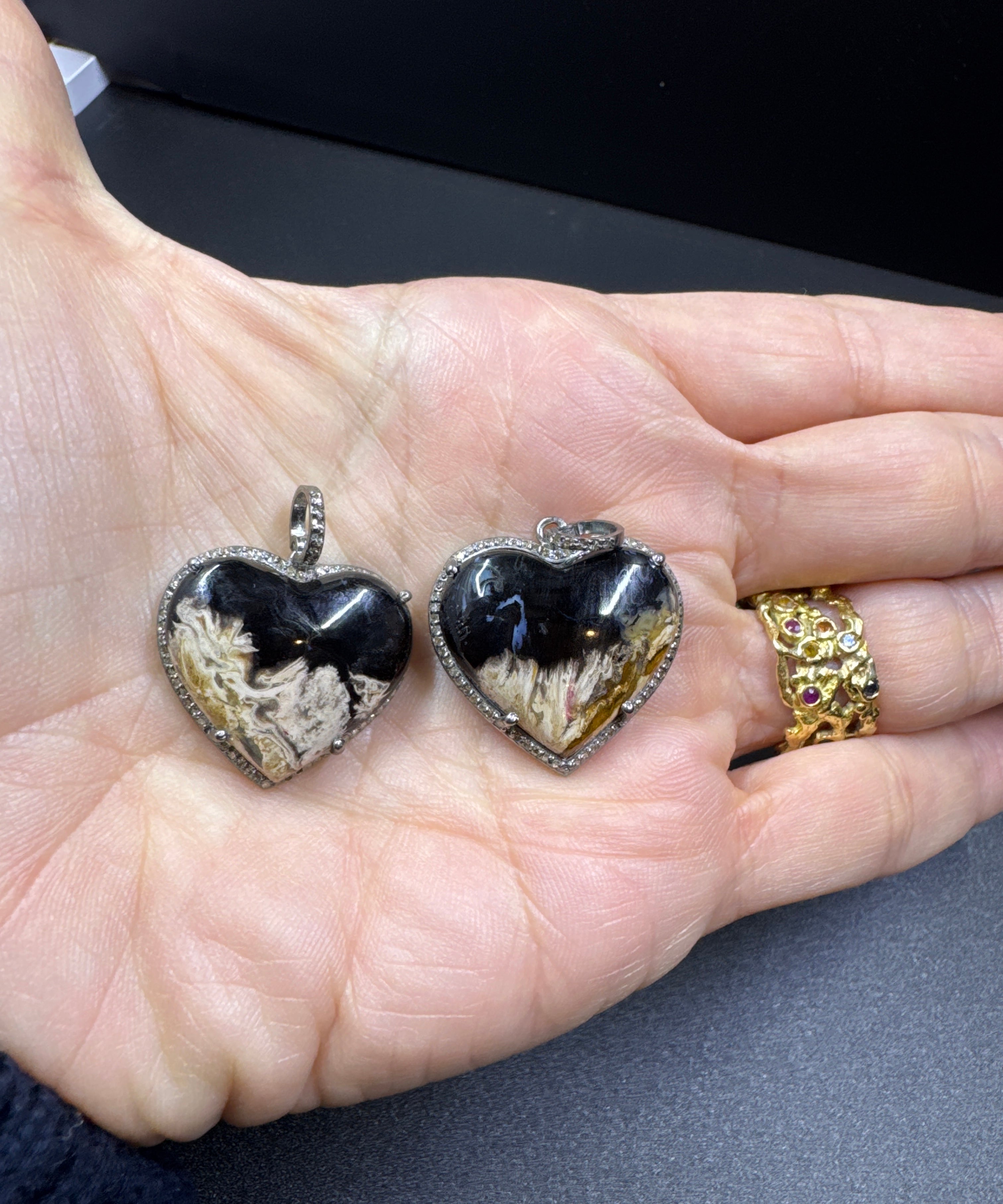 Palm Root Heart with Diamond Border Pendant