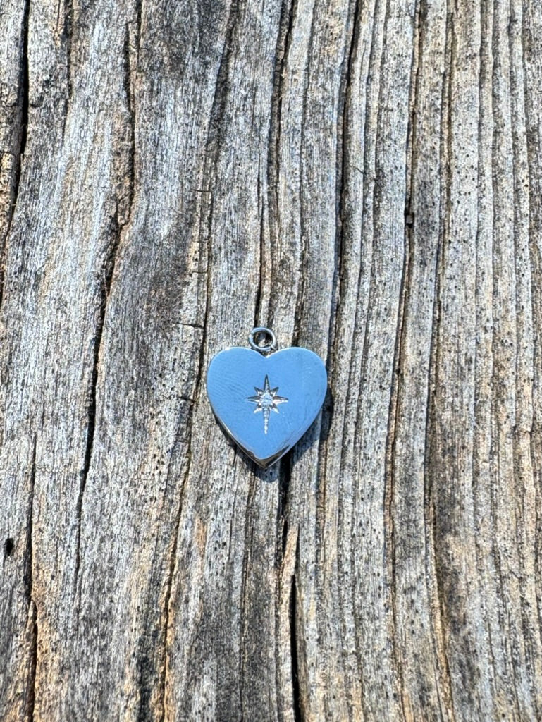 Shiny Heart with Solitaire Diamond in the Center Pendant
