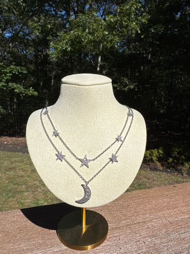 Double Strand of Diamond Stars and Moon