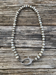 Freshwater Pearl Collar Necklace with Diamond Clasp
